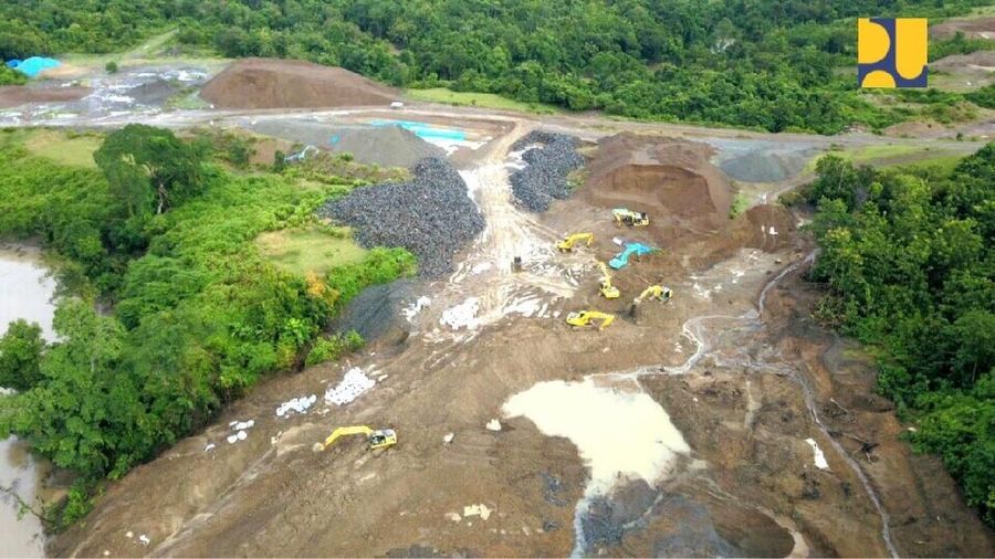 Untuk Bendungan Paselloreng progres konstruksinya sudah 73,3% dan ditargetkan selesai akhir Februari 2019.
