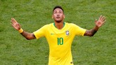 Neymar mengubah warna rambutnya menjadi coklat tua pada laga ini. Neymar mencetak satu gol di laga ini. (REUTERS/David Gray)