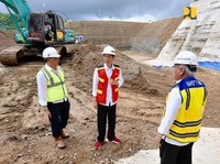 Jokowi Tinjau Pembangunan Bendungan Paselloreng di Sulsel