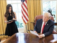 Asisten Pribadi Presiden Trump Ini Digaji Rp 1,8 M/Tahun
