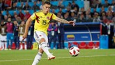 Kolombia kemudian membuang peluang emas untuk memperbesar keunggulan setelah eksekusi penalti Mateus Uribe hanya membentur mistar gawang. (REUTERS/Maxim Shemetov)