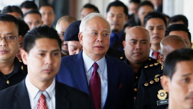 Eks PM Malaysia Najib Razak Dihukum 165 Tahun Penjara