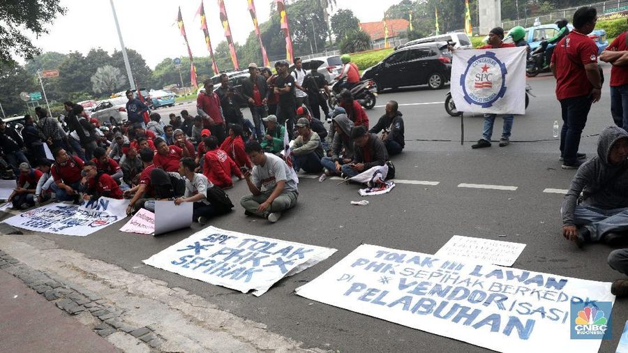 Skema Kompensasi Pengangguran di Negara Dunia dan Indonesia