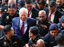 Tersangkut Kasus 1MDB, Eks PM Malaysia Najib Razak Ditahan