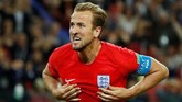 Penyerang timnas Inggris Harry Kane merayakan gol penalti ke gawang Kolombia yang juga gol keenamnya di Piala Dunia 2018. (REUTERS/John Sibley)