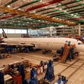 Penjualan Pesawat Lesu, Boeing Pasok Suku Cadang Airbus