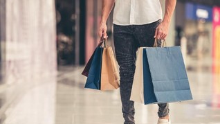 Pria Lebih Senang Belanja Nyicil Dibanding Wanita