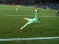 VIDEO: Aksi Kiper Gagalkan Tendangan Adu Penalti di 16 Besar