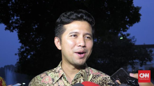 Saat Para Bupati Ikuti Jatah Makan Satai Dingin Jokowi