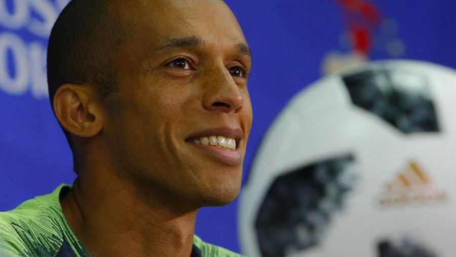 Selama Piala Dunia 2018 Brasil selalu berganti kapten setiap pertandingan.