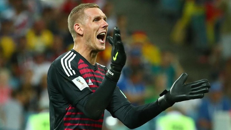 Jumlah gol menjadi penentu lolosnya tim melaju ke laga berikutnya. Di balik itu ada kerja keras para kiper untuk manahan agar gawang tidak bobol.