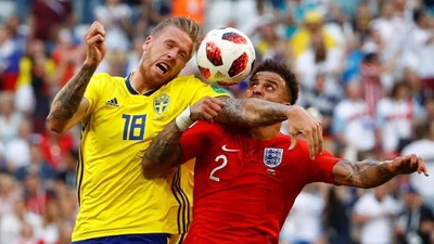 Korban Sanksi FIFA: Kaus Kaki Sampai Pesan Politik Banyak hal yang mungkin remeh-temeh tetapi dianggap pelanggaran oleh FIFA, yang berujung denda.