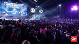 Transmedia Gelar Parade Bola Raksasa Piala Dunia 2018