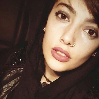 Wanita Iran Ini Masuk Penjara karena Pamer Video Joget di Instagram Wanita Iran Ini Masuk Penjara karena Pamer Video Joget di Instagram