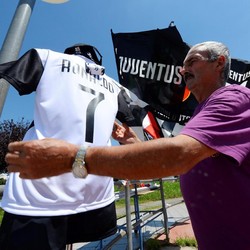 <i>Scudetto</i> di Depan Mata, Saham Juventus Reli 4 Hari