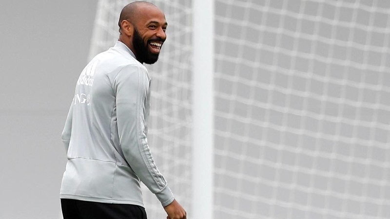 Ironi Thierry Henry, salah satu pemain hebat Prancis harus merencanakan kekalahan negaranya sendiri