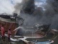 Api Masih Membara di Benoa Usai 32 Jam, 40 Kapal Terbakar