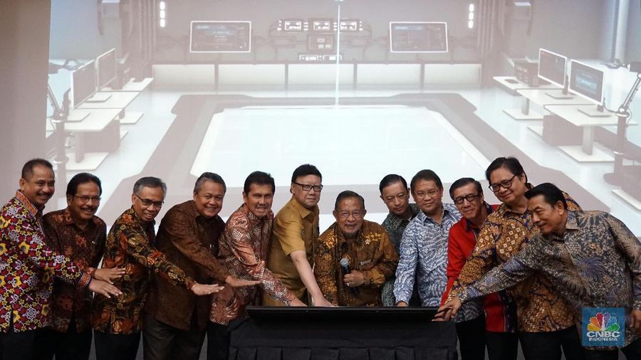 Apabila OSS berjalan penuh, maka hal itu akan menjadi terobosan luar biasa dalam perizinan dunia usaha.