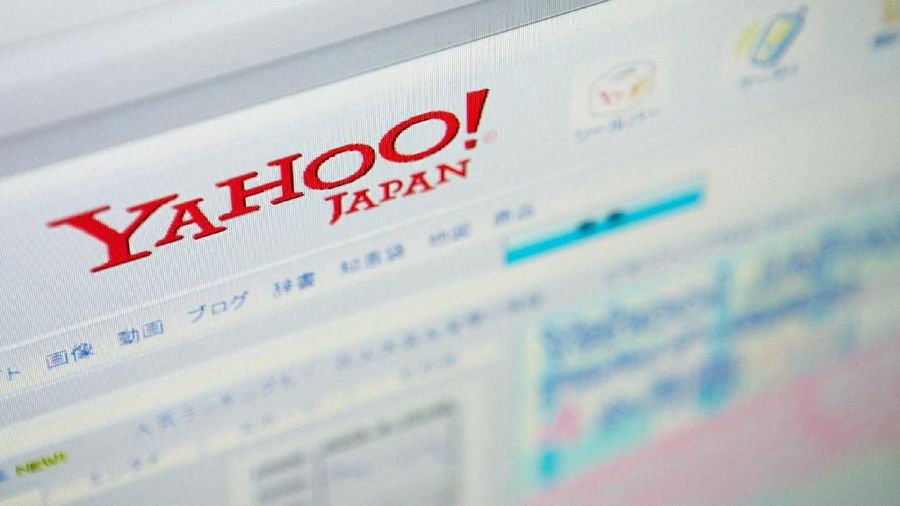 SoftBank Corp berencana menggabungkan (merger) Yahoo Japan dan Line Technology untuk membentuk raksasa teknologi bernilai US$30 miliar (Rp 420 triliun).