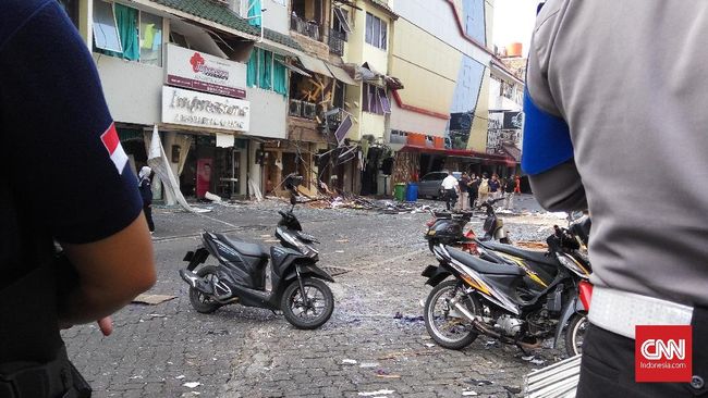 Korsleting Listrik dan Gas Bocor Picu Ledakan di Grand Wijaya