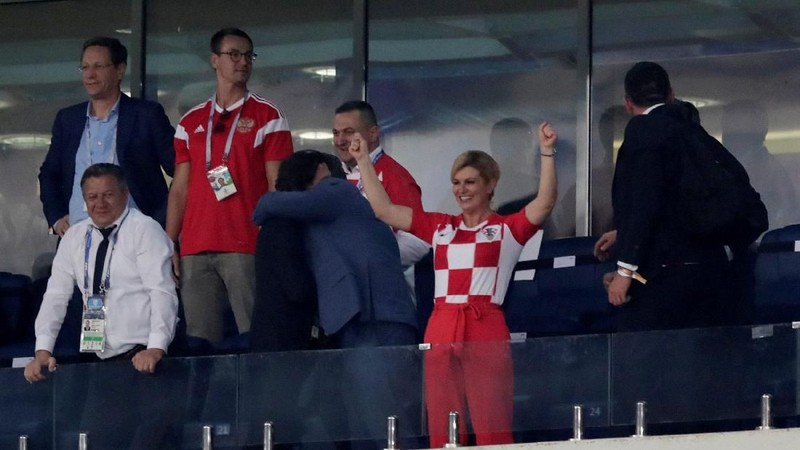 Kolinda tetap melajutkan tugas penting saat timnas Kroasia melawan Inggris.