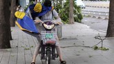 Pemerintah pun melakukan langkah antisipasi dengan mengevakuasi lebih dari 270 ribu warga di Kota Wenzhou, Provinsi Zhejiang. (China Daily via Reuters)