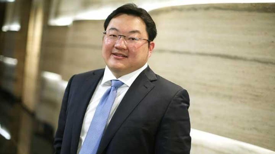 Buronan sekaligus pebisnis Malaysia Low Taek Jho atau Jho Low ingin menyelesaikan tuntutan terkait kasus pencucian uang 1MDB di luar pengadilan Amerika Serikat.