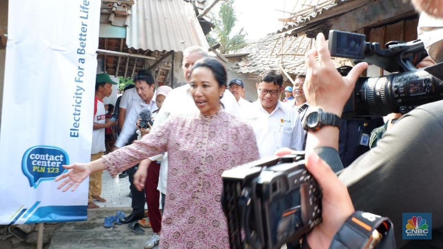 Menteri BUMN Rini Soemarno mengatakan surat persetujuan prinsip yang ia teken pada 29 Juni lalu adalah untuk perbaiki kinerja keuangan PT Pertamina (Persero).