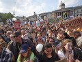 Ratusan Ribu Demonstran Padati London Tolak Donald Trump