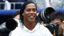 Alex Noerdin Bakal 'Rayu' Ronaldinho ke Palembang