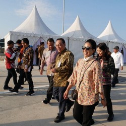Menteri Rini Pimpin Ekspedisi Tol Trans Jawa