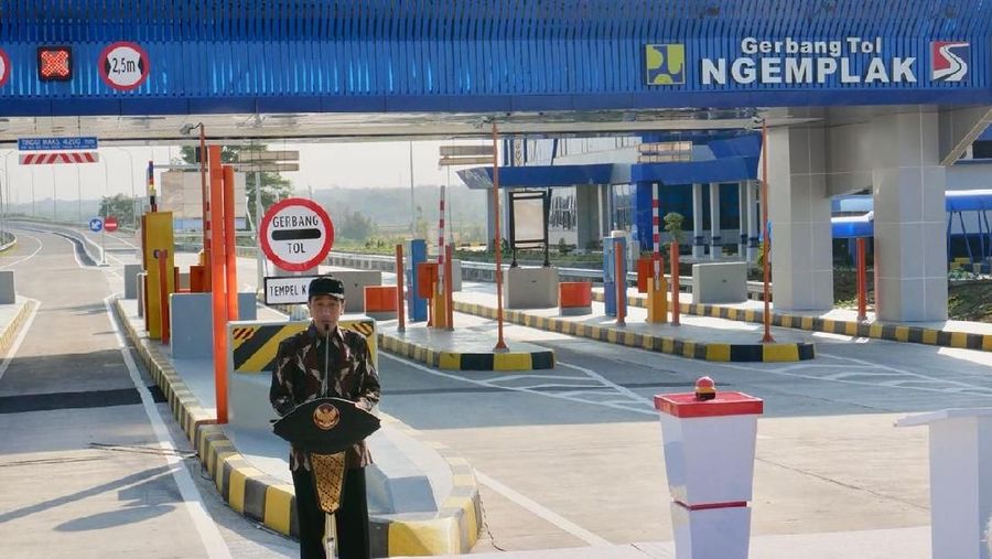 Kesepakatan tersebut ditandai dengan penandatanganan Akta Jual Beli.