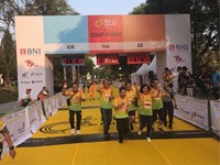 BNI Tebar Promosi di Ajang BNI-UI Half Marathon 2018