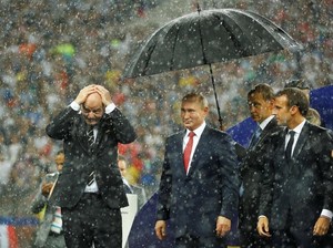Presiden FIFA Mau Cabut Sanksi Rusia