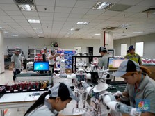 Pakai Robot, Pengusaha Klaim Belum Kurangi Pekerja Drastis