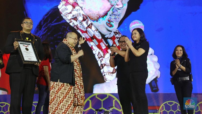 MURI memberikan dua penghargaan sekaligus yaitu acara nonton bareng dengan layar terbesar dan acara nonton bareng dengan penonton terbanyak.