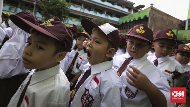 Cegah Corona, DPR Minta Nadiem Liburkan Sekolah