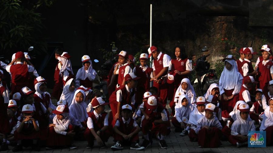 10 Tahun Lagi Uang Sekolah Rp 1 M? Nih Cara Cari Duitnya...