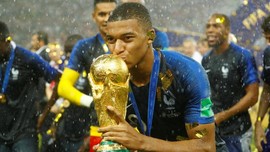Pogba Jagokan 4 Pemain Prancis Raih Ballon d'Or