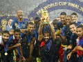 Adil Rami Nyaris Bikin Skuat Timnas Prancis Keracunan