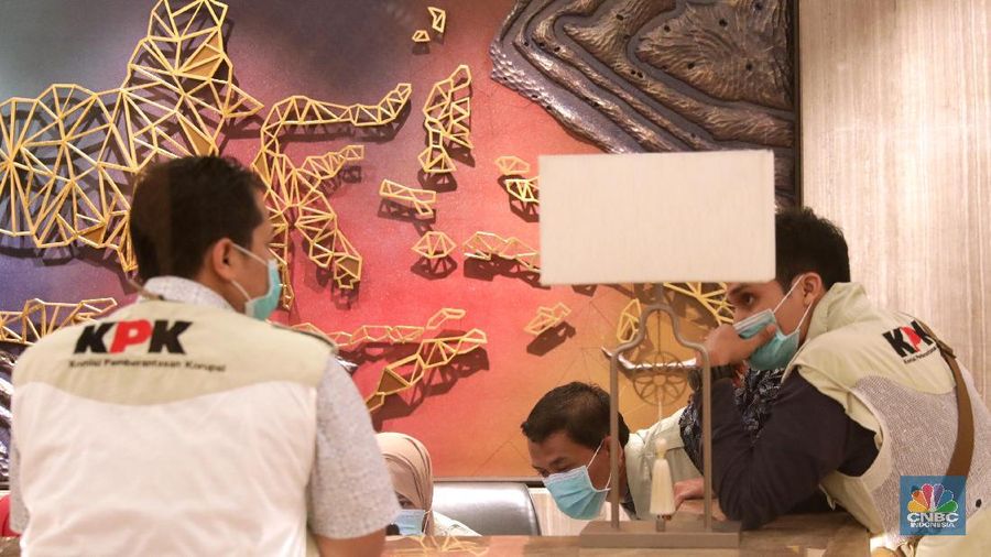 PT Pupuk Indonesia (Persero) mengatakan tidak ada direksinya yang terjaring OTT oleh Komisi Pemberantasan Korupsi (KPK) pada Rabu (27/3).