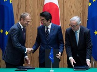 Eropa & Jepang Bersatu Lawan Aksi Perang Dagang Trump