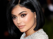 Selamat! Kylie Jenner Konfirmasi Hamil Anak Kedua Travis Scot