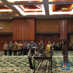 Sri Mulyani Tunjuk Dua Staf Ahli Baru, Suminto dan Robert
