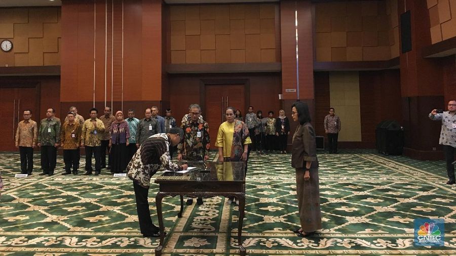 Menteri Keuangan Sri Mulyani melantik dua pejabat eselon I pada Selasa (17/7/2018) di Kantor Kementerian Keuangan
