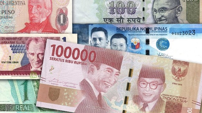 Asia Gak Kompak Lawan Dolar AS: Bath dan Rupee Lebih Buruk dari Rupiah!