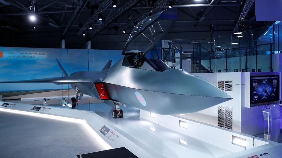 Britain's defence minister, Gavin Wiliamson, unveiled a model of a new jet fighter, called 'Tempest' at the Farnborough Airshow, in Farnborough, July 16, 2018. REUTERS/Peter Nicholls