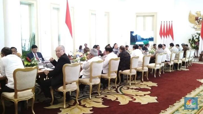 Ultimatum Jokowi soal Transportasi: Tak Ada Lagi Ego Sektoral Presiden Joko Widodo (Jokowi) kembali menggelar rapat terbatas dengan agenda pembahasan pengelolaan transportasi