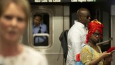 Meski begitu, dikabarkan Cynthia Nixon masih akan tetap berjuang menjadi Cagub New York, walau belum diketahui 'kendaraannya.' (REUTERS/Joe Penney)