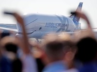 Penampakan Pesawat 'Paus' Beluga XL Terbang Perdana